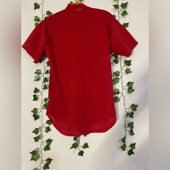 Cardinal Mesh Top - Picture 2 of 11